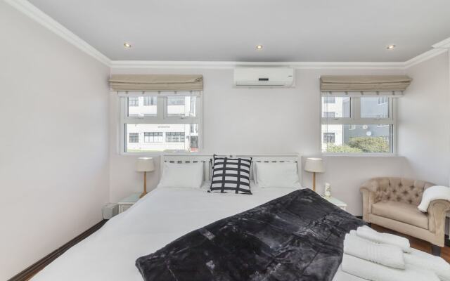 Anchor Bay Guest House