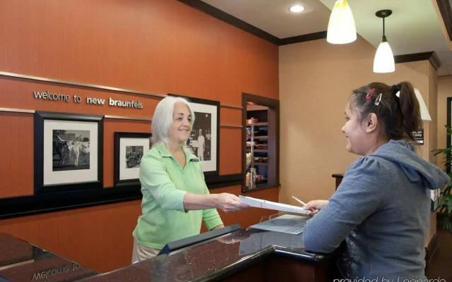 Hampton Inn & Suites New Braunfels