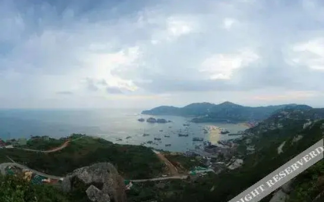 Shengsi Qinfeng fishing house