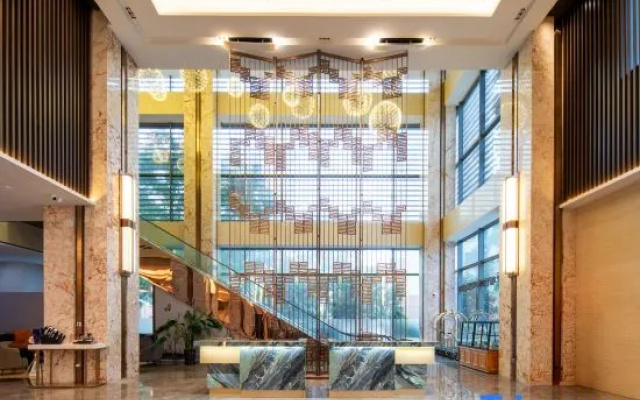 Rezen Hotel