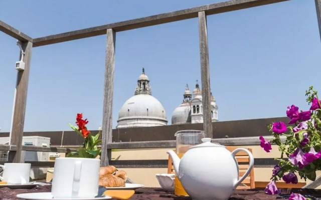 Accademia Charm Apartments