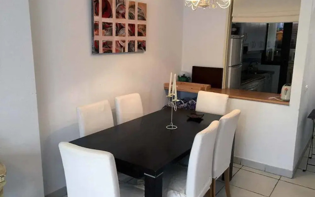 VenAVera C10A - Ground floor Garden 3Bedrooms/2Baths Beachfront, WIFI