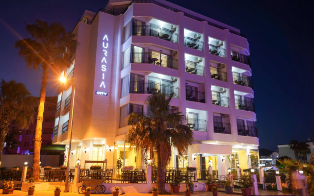 Aurasia SeaSide Hotel