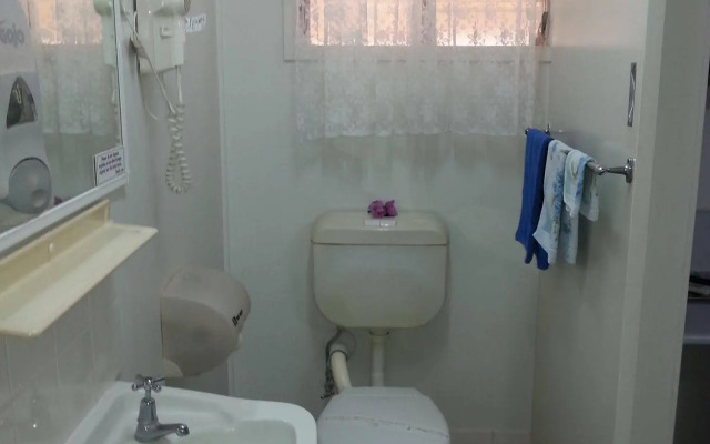 Golden Fountain Motel