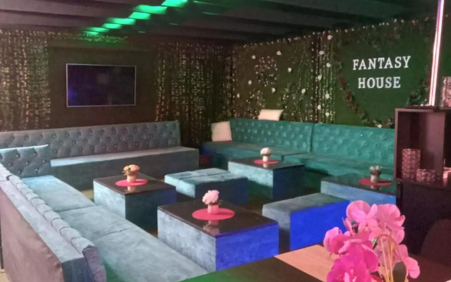 Ely's Mansion-24h Check-in