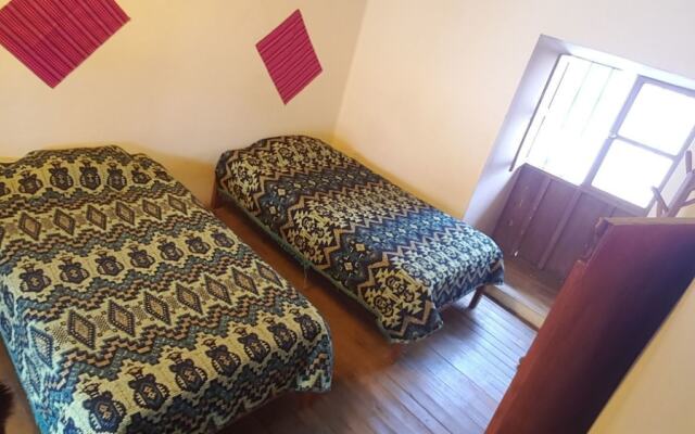 Reinbo Hostel B&B
