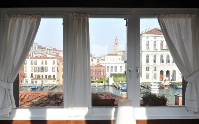 Guggenheim Collection Venice Apartment