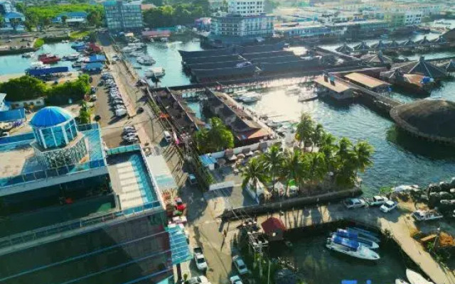 Lighthouse Hotel Semporna