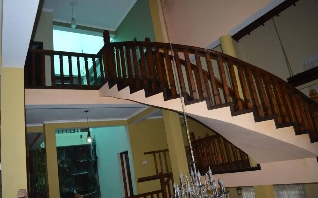 Elegante The Villa