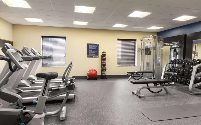 Hampton Inn Fairmont