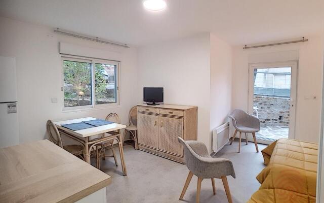 Appartement Lamalou-les-Bains, 1 pièce, 2 personnes - FR-1-451-61