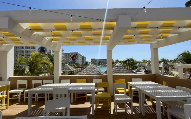 The One Gallery Resort