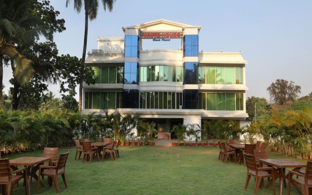 OYO 12817 White house beach resort