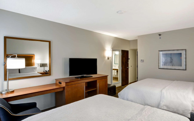 Hampton Inn State College