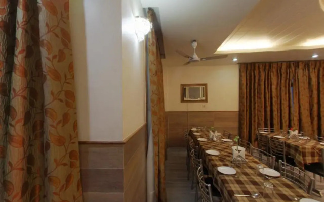 Vishal Hotel