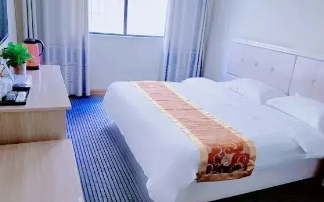 Zhumadian post station Express Hotel