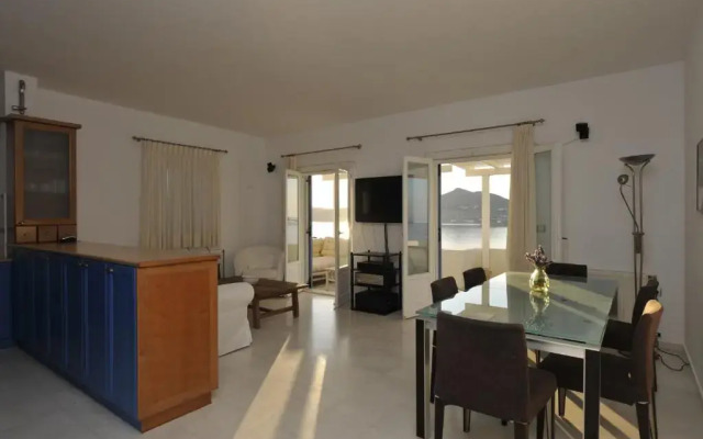 Armenistis Apartment