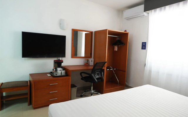 Days Inn by Wyndham Minatitlan