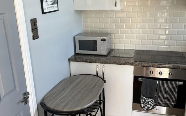 Modern One Bedroom Chalet With Central Heating