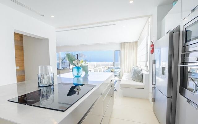Rent Private Villa 100