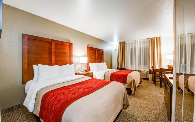 Comfort Inn Fontana