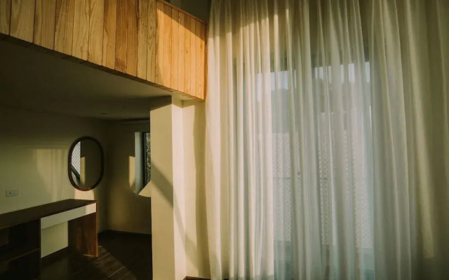 Redpine Condotel