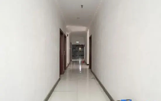 Yingkelai Business Hostel