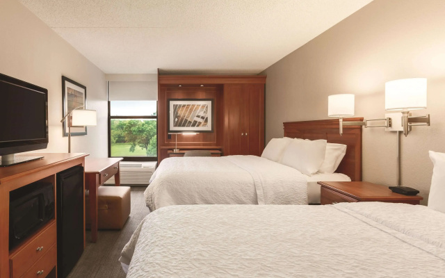 Hampton Inn Des Moines-Airport