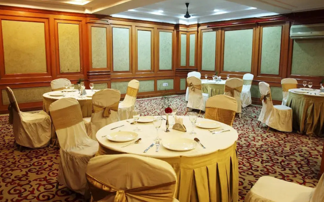 Hotel Bmk Grand By FabHotels