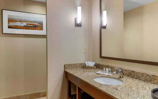 Lift Bridge Lodge, Ascend Hotel Collection