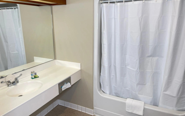 Farmstead Inn & Conference Center