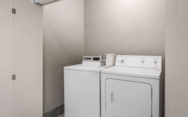 Anchor Inn & Suites, BW Signature Collection