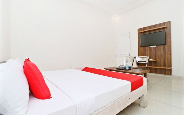OYO 22097 Hotel Jd