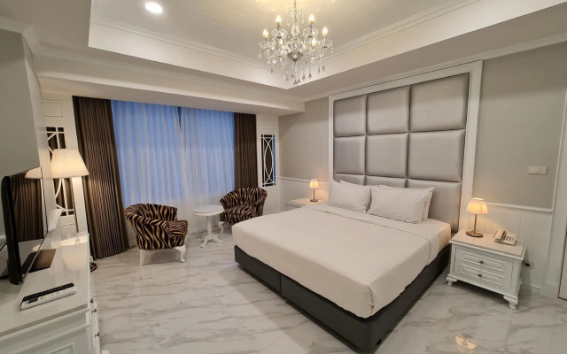 Chaisaeng Palace Hotel