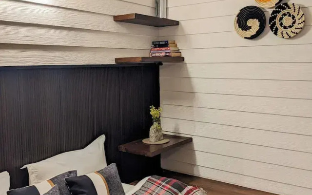 Tuk Tuk Gilhari Noida