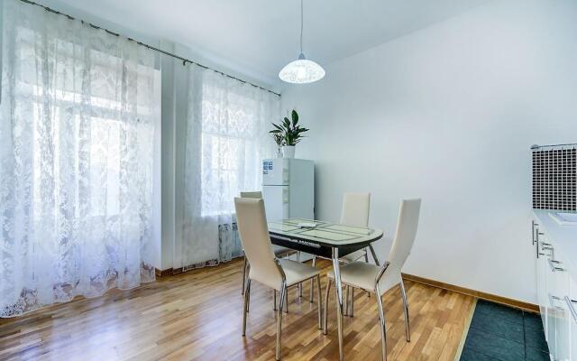 Home4day Sunny City Central Flat