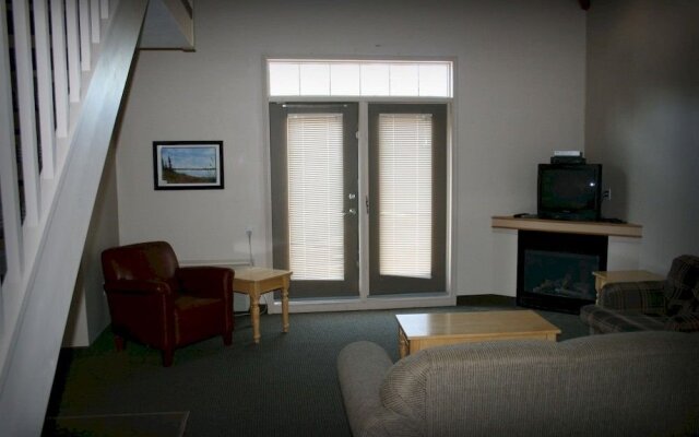 The Suites at Waskesiu