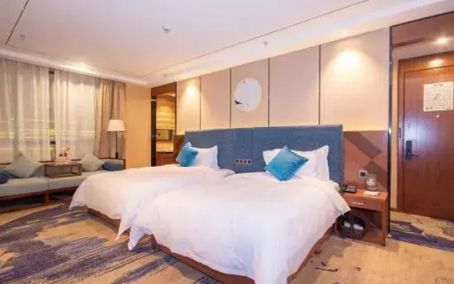 Peninsula International Hotel