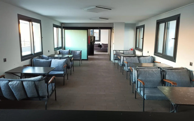 Kayhan Hotel