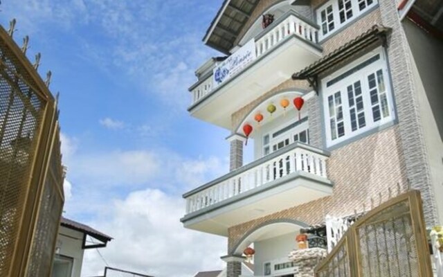 Pensee Guesthouse