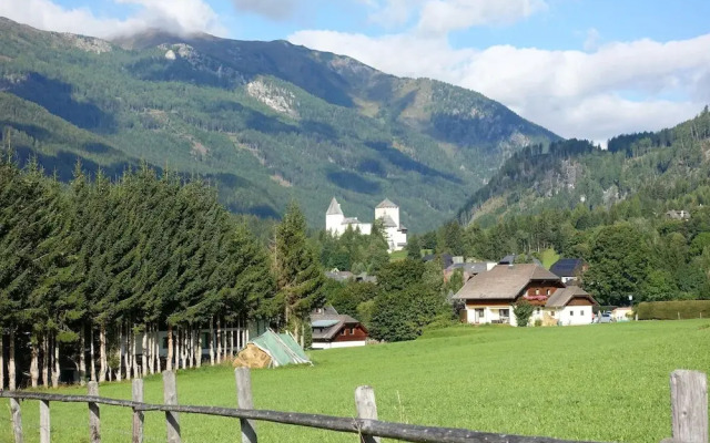 Spacious Chalet With Garden In Mauterndorf