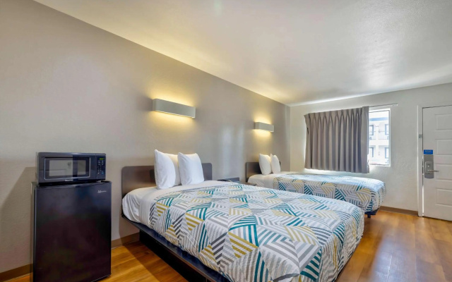 Motel 6 Bryan, TX - College Station