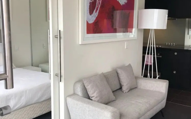 TherRich Walkerville apartment