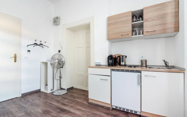 Business And Holiday Apartments