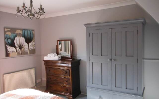 Select Serviced Accommodation - Canal Walk