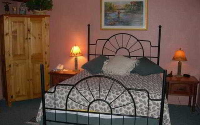 Mountain Edge Condominiums