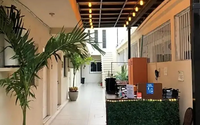Hotel D´ATYI 10 Avenue