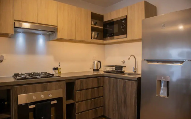 w Magnificent 2BR w/ Balcony in Miraflores