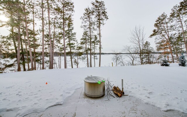 Luxury Serpent Lake Home w/ Gourmet Kitchen!