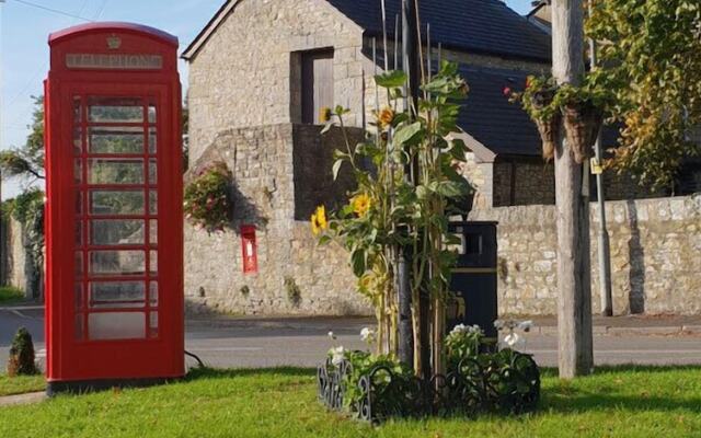 The Coach House at Gileston Manor